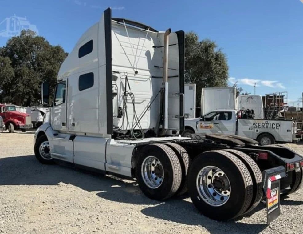 Volvo VNL64T760 thumbnail 9