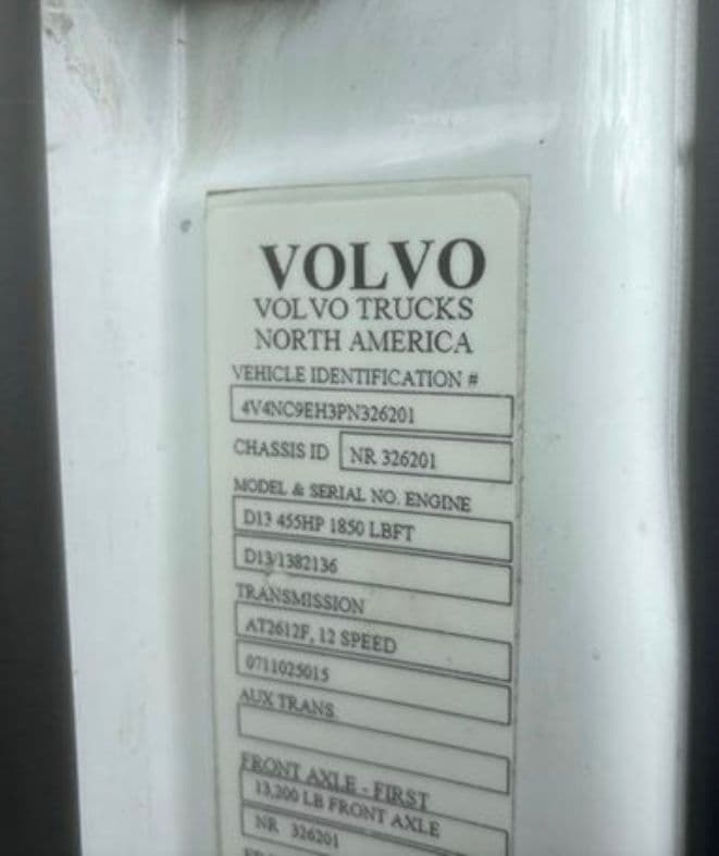 Volvo VNL64T760 thumbnail 5