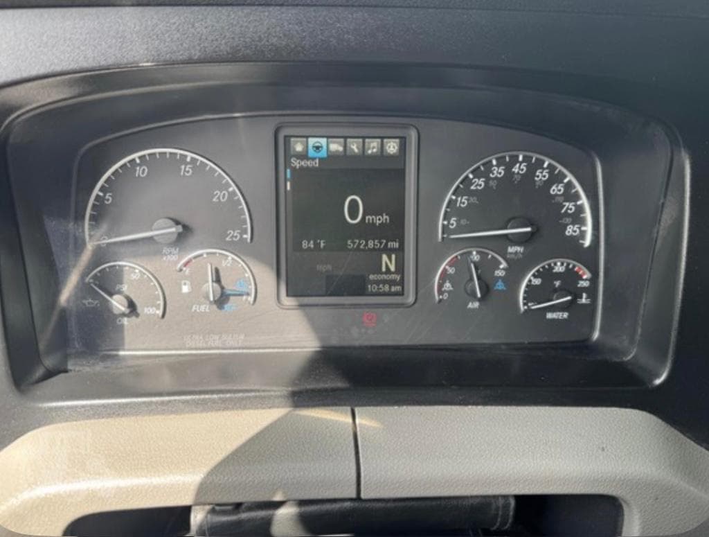 Freightliner Cascadia 126 thumbnail 19