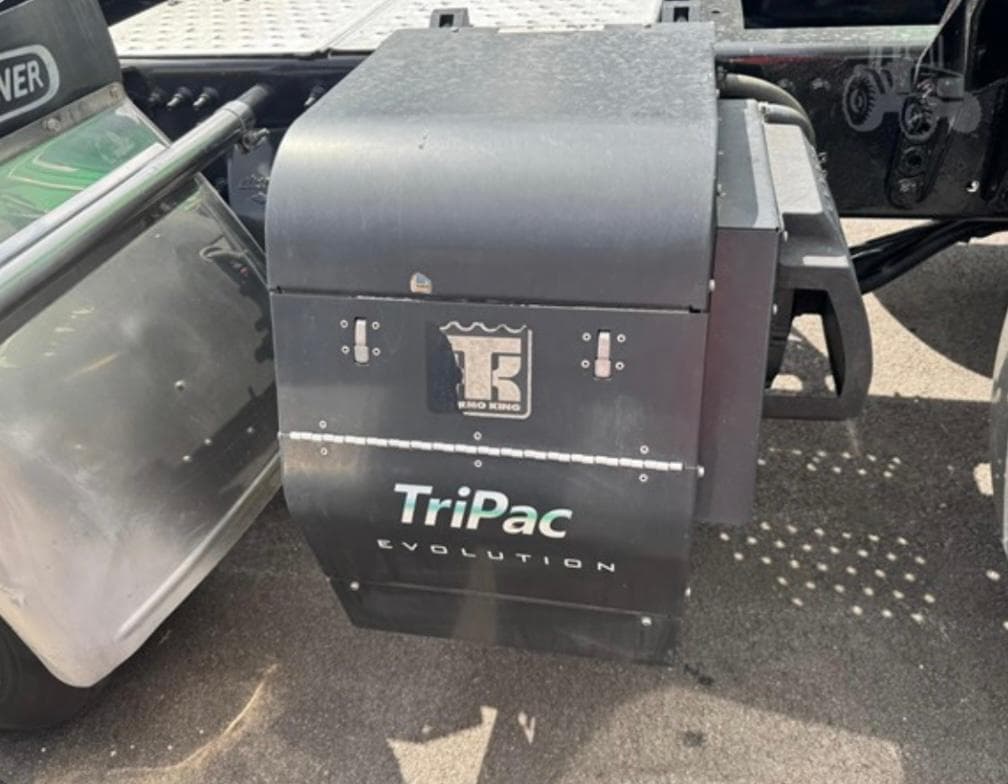 Freightliner Cascadia 126 thumbnail 6