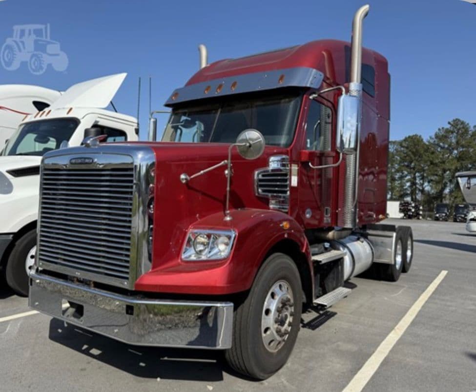 Freightliner 122SD