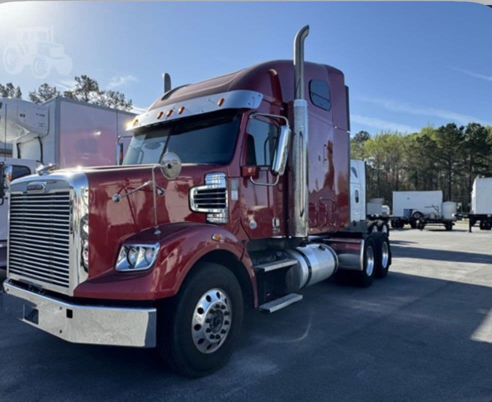 Freightliner 122SD thumbnail 2