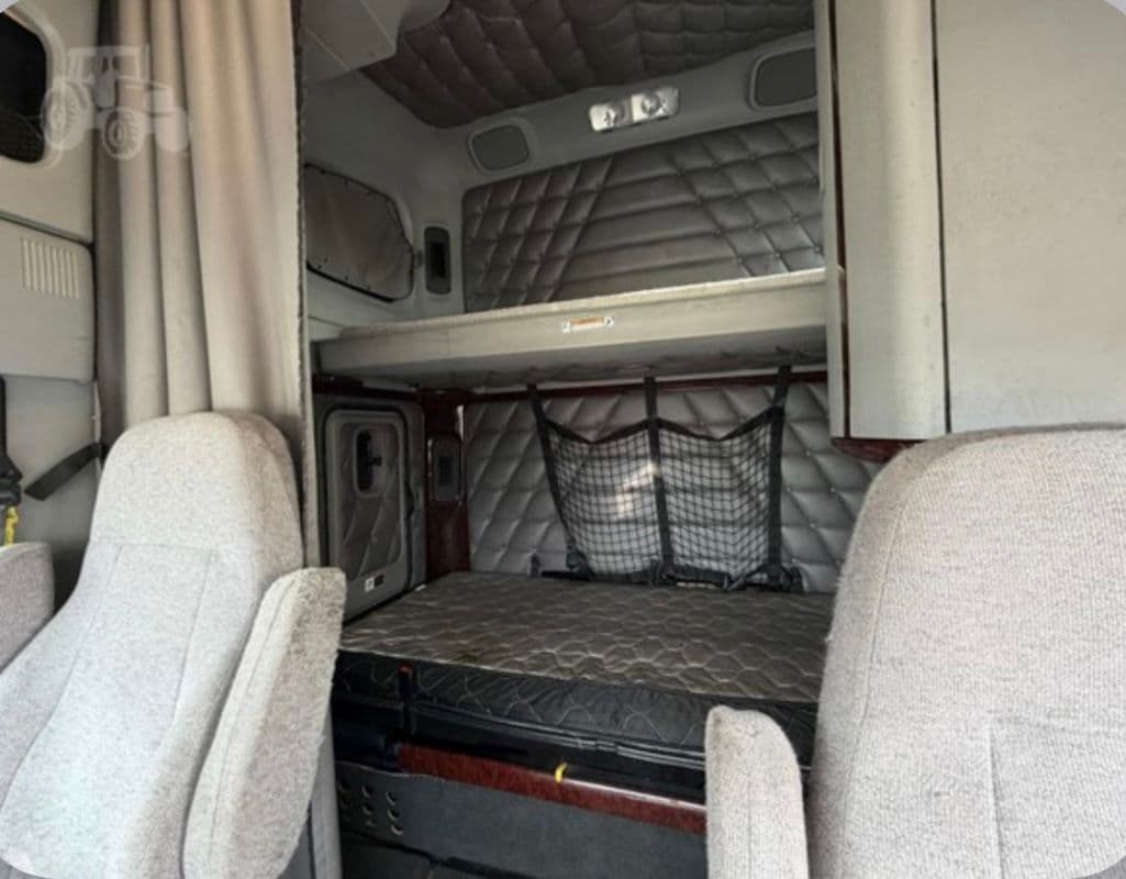 Freightliner 122SD thumbnail 8