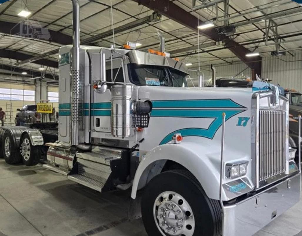 Kenworth W900L thumbnail 13