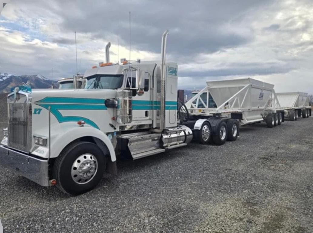 Kenworth W900L thumbnail 5