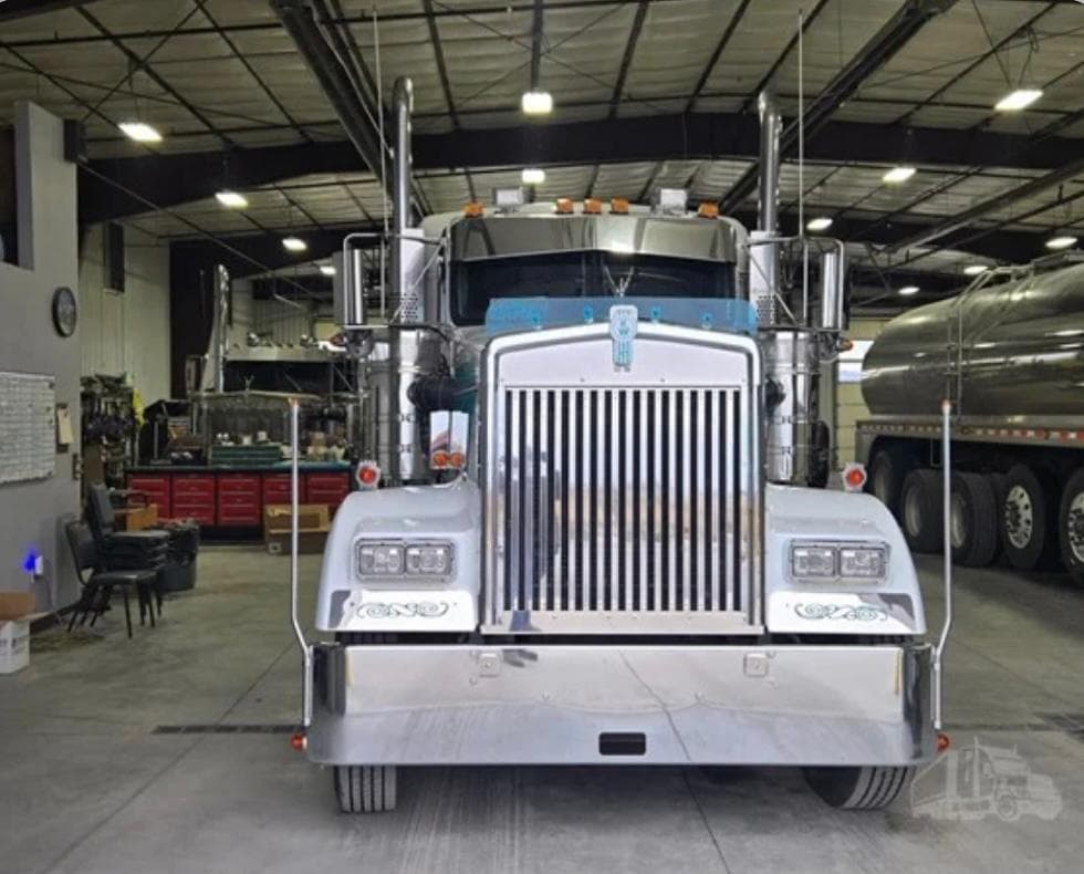 Kenworth W900L thumbnail 6