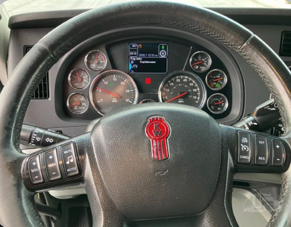 Kenworth T680 thumbnail 14