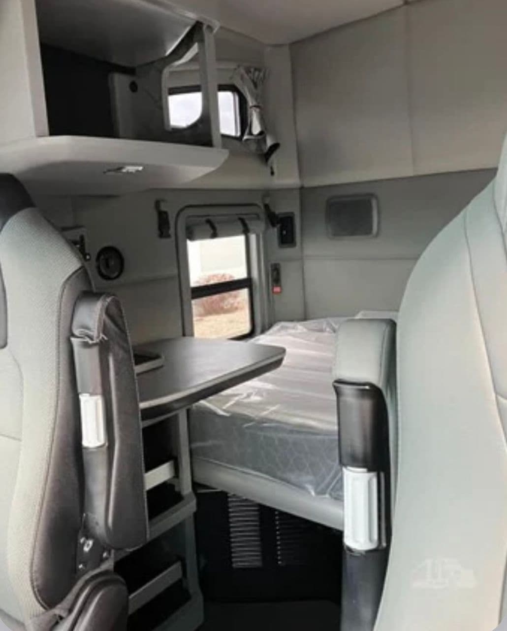 Kenworth T680 thumbnail 16