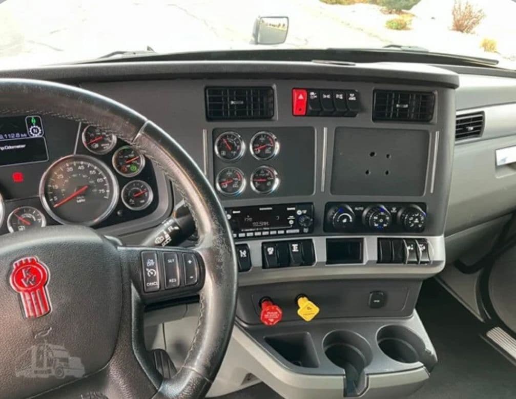 Kenworth T680 thumbnail 18