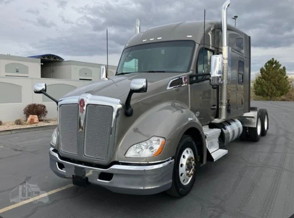 Kenworth T680 thumbnail 2