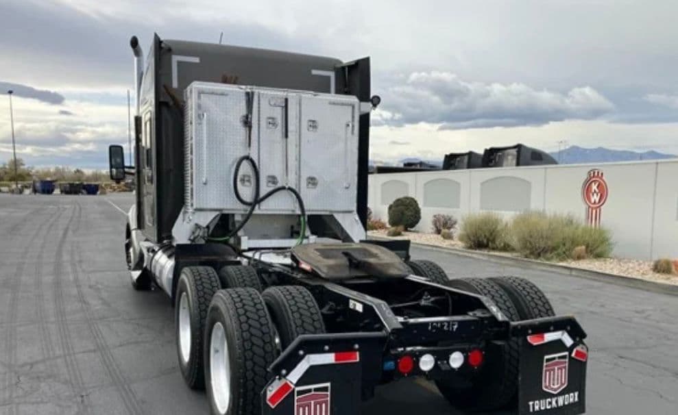 Kenworth T680 thumbnail 6