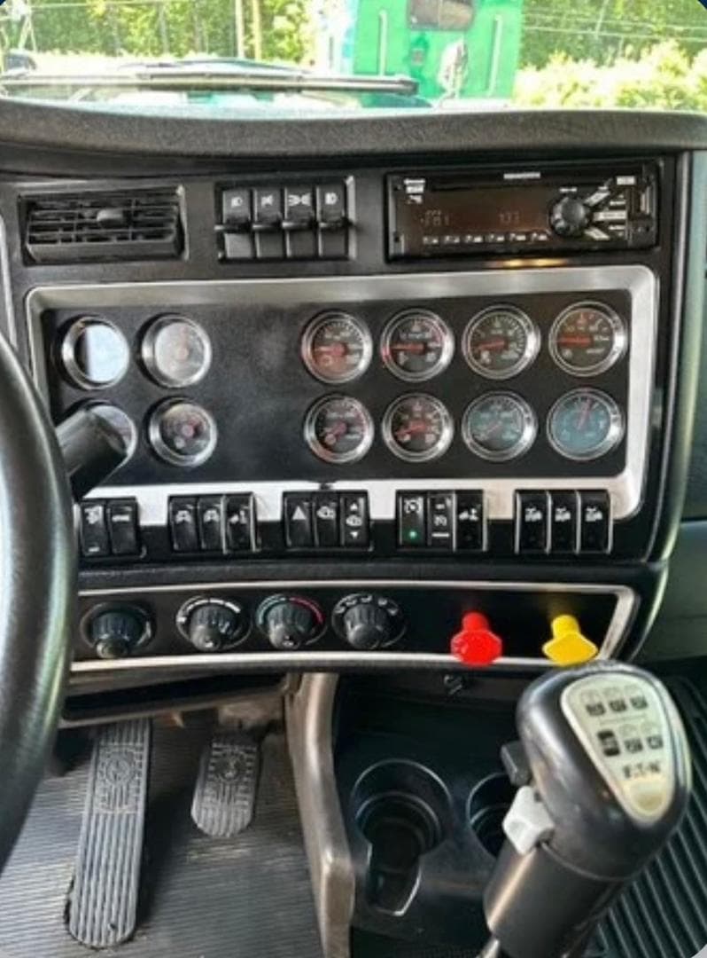 Kenworth W900 thumbnail 13