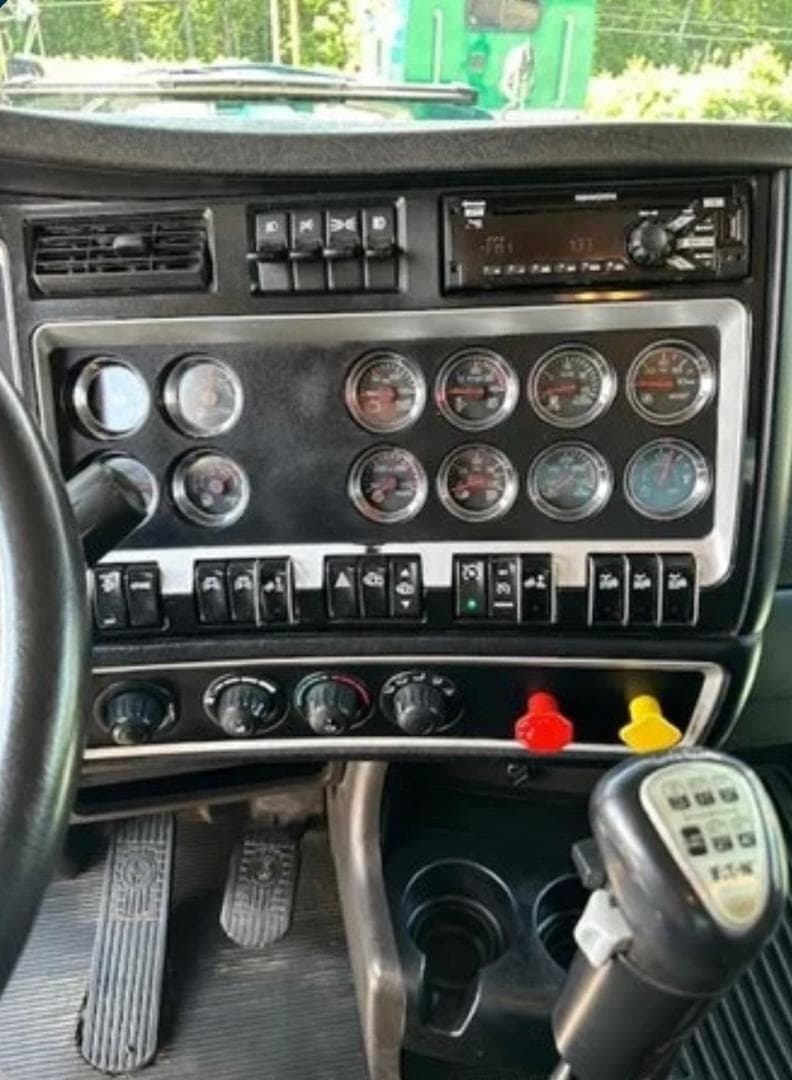 Kenworth W900 thumbnail 8