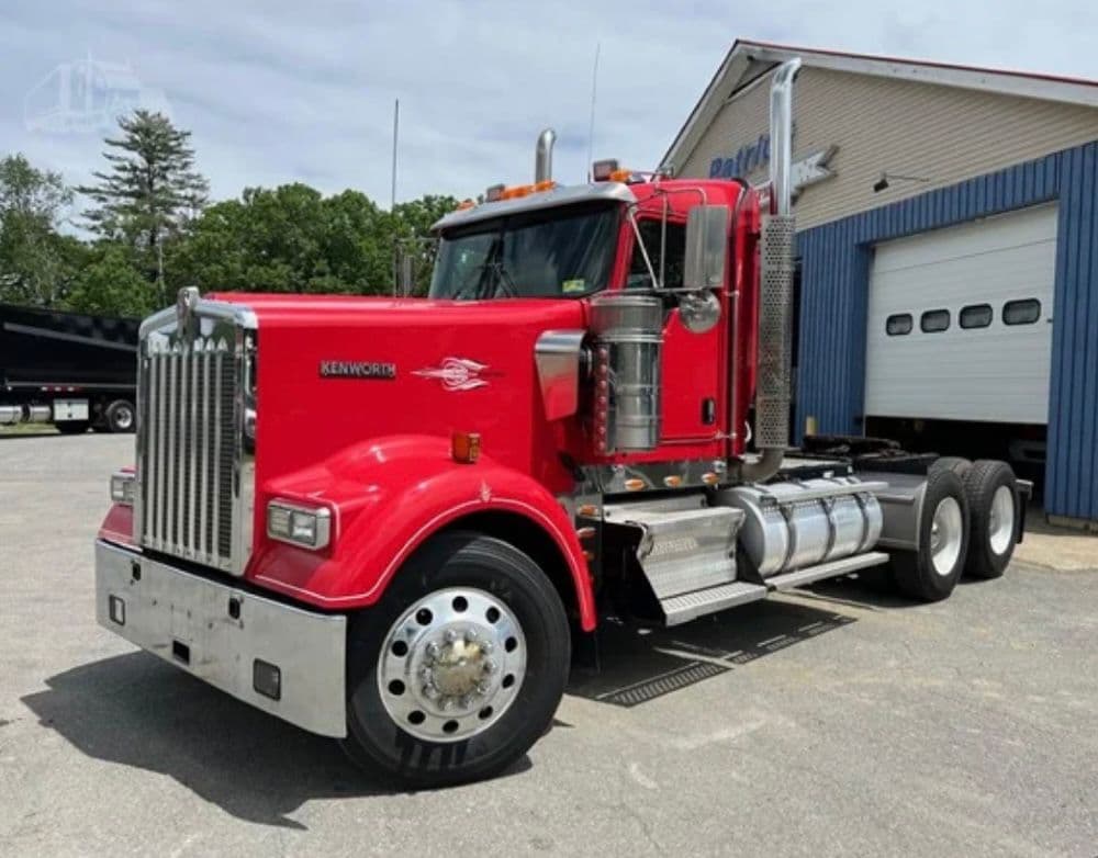 Kenworth W900