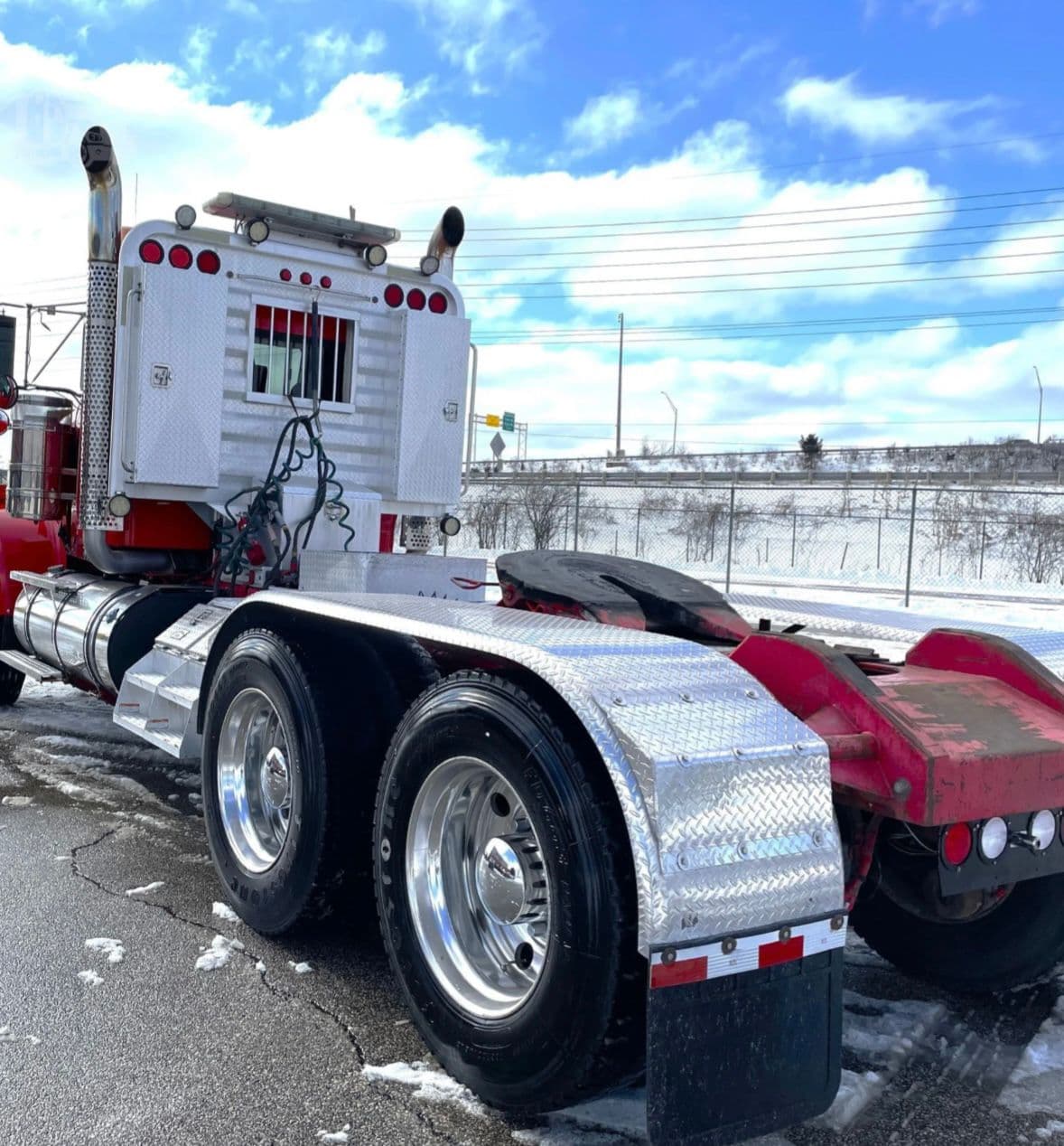 Kenworth W900 Extended Day Cab thumbnail 3
