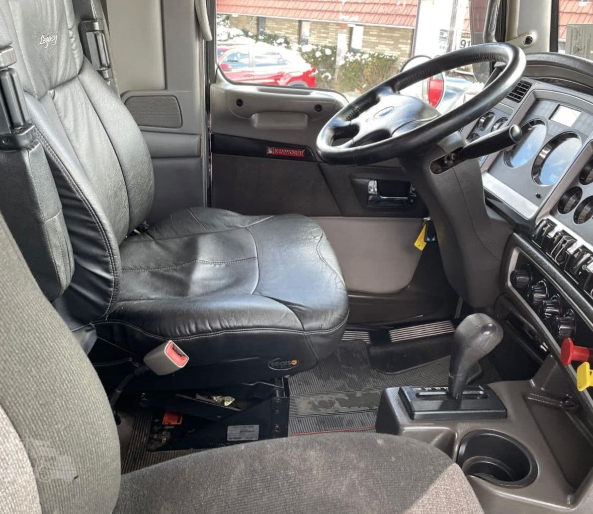 Kenworth W900 Extended Day Cab thumbnail 5
