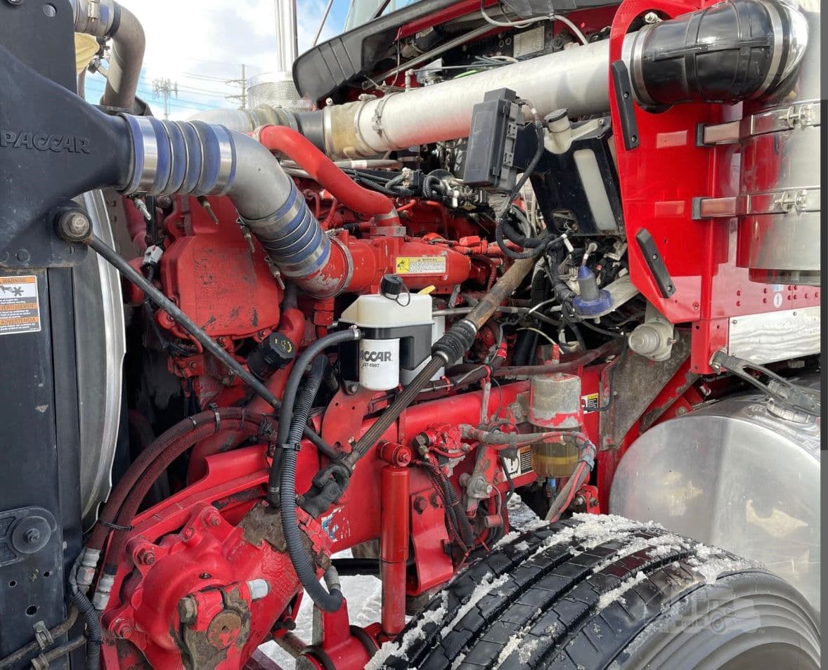 Kenworth W900 Extended Day Cab thumbnail 8