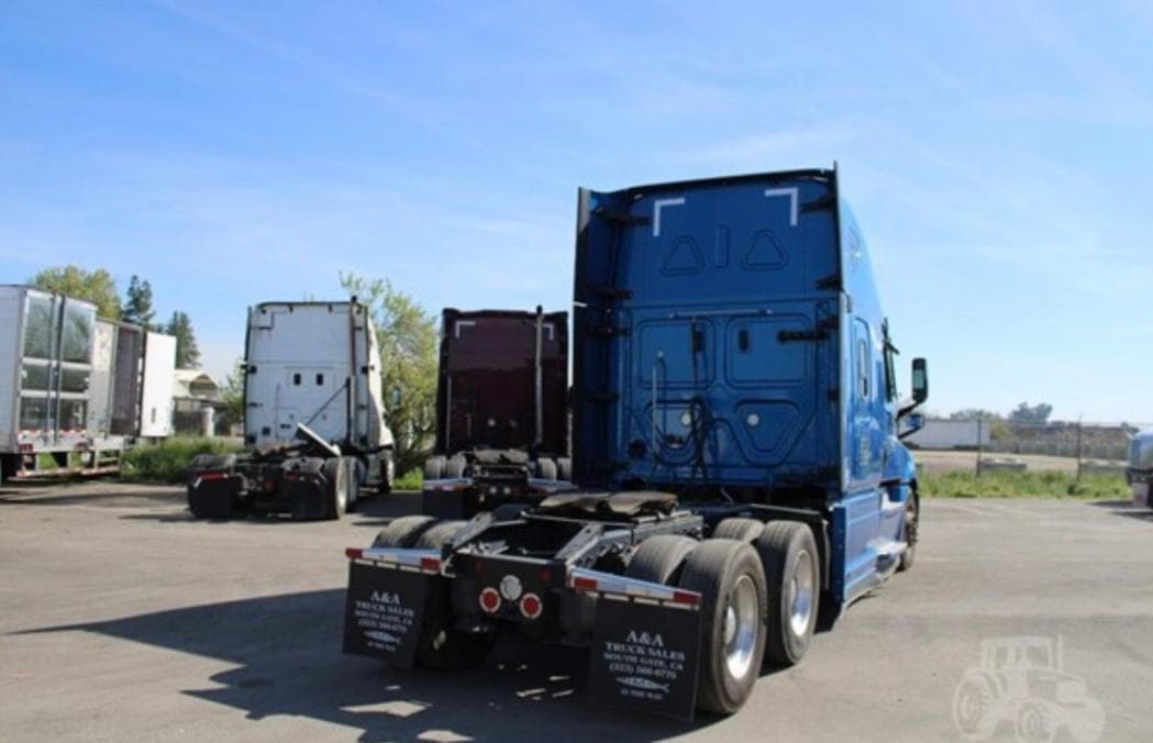 Freightliner Cascadia 126 thumbnail 15