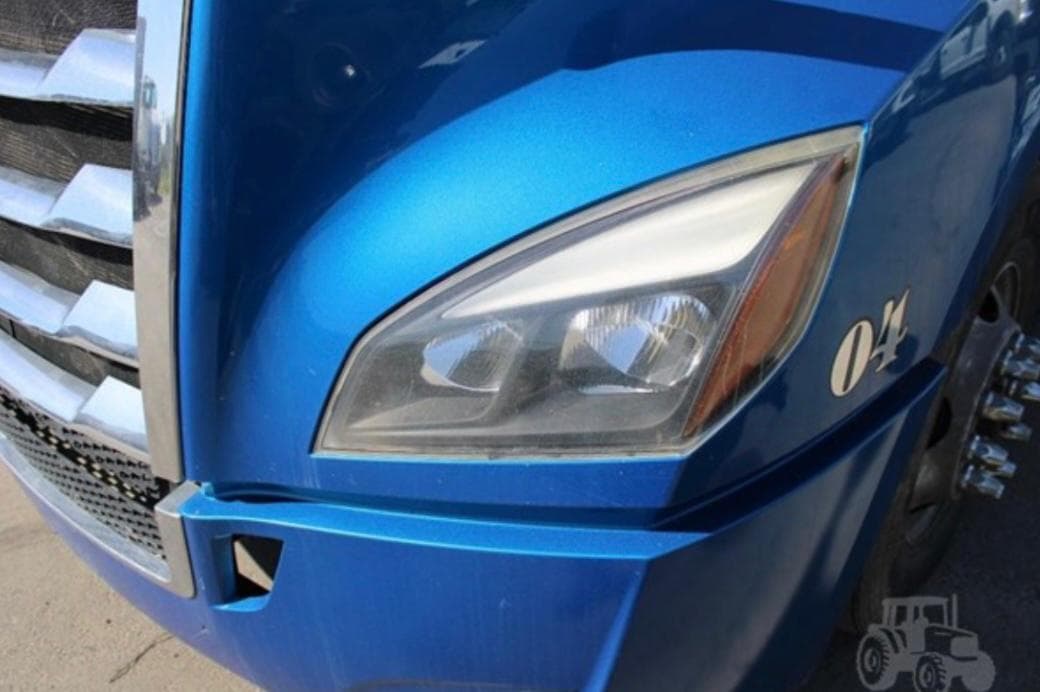 Freightliner Cascadia 126 thumbnail 7