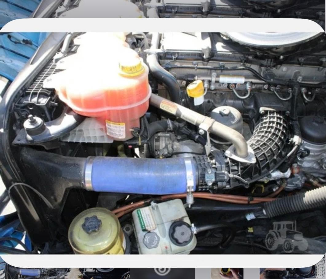 Freightliner Cascadia 126 thumbnail 9