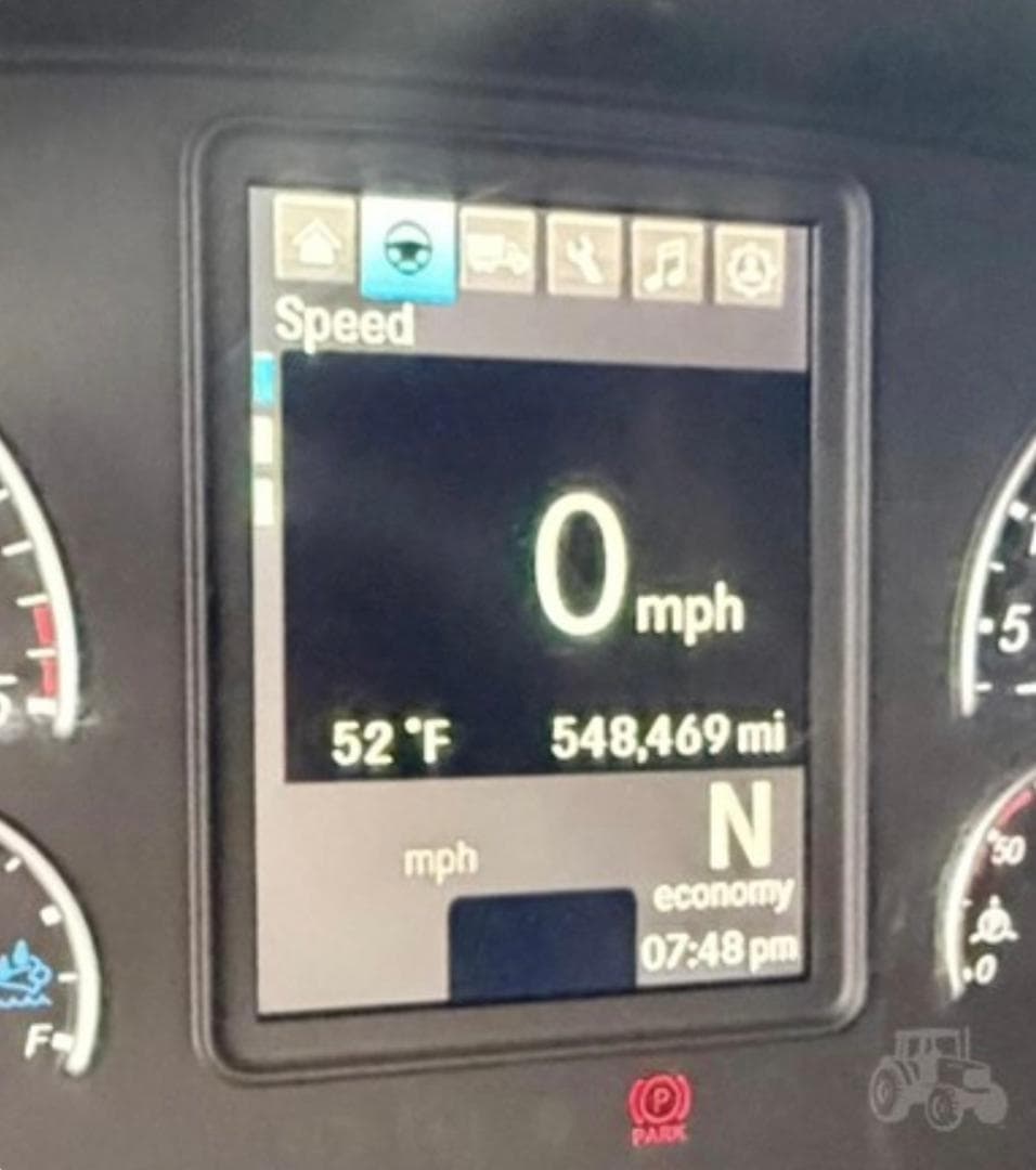 Freightliner Cascadia 126 Mid Roof thumbnail 12